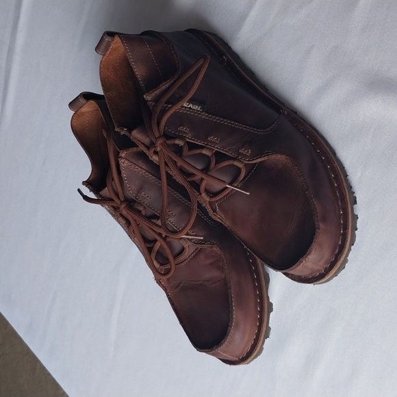 Teva Mush Brown Leather Chukka Boots Size 9 main image 4